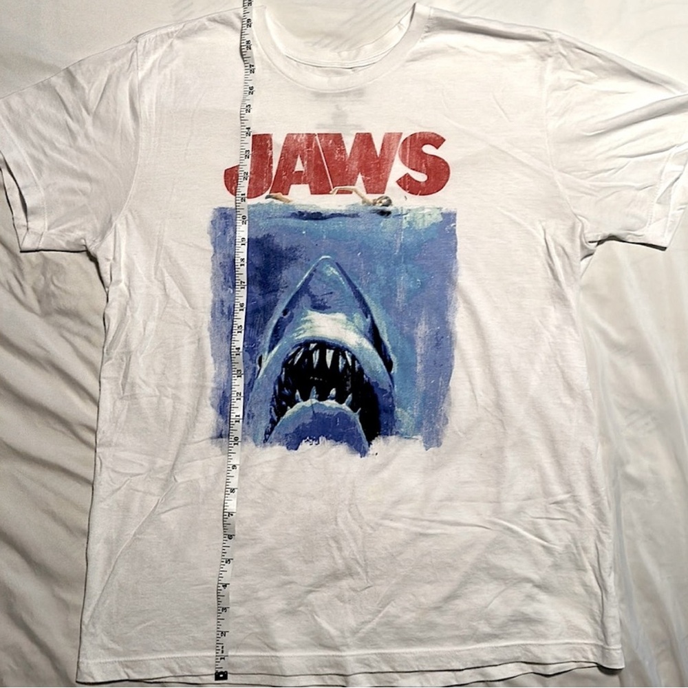 Jaws Graphic T-Shirt